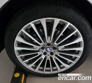 BMW X7 xDrive 40i Design Pure Excellence 7-Seater 2023 года из Южной Кореи