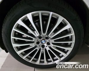 BMW X7 xDrive 40i Design Pure Excellence 7-Seater 2023 года из Южной Кореи