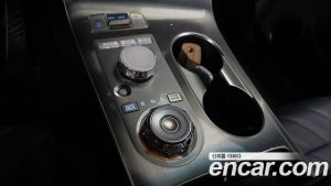Genesis GV70 2.5T Бензин 2WD 2025 года из Южной Кореи