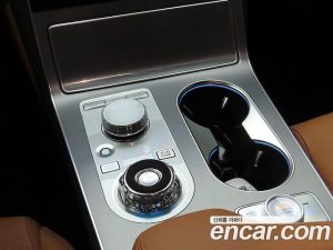 Genesis GV80 2.5T Бензин AWD 2025 года из Южной Кореи