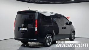 Hyundai Staria L3.5 Tourer 11-Seater 2024 года из Южной Кореи