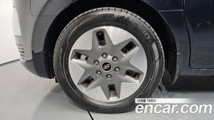 Hyundai Staria L3.5 Tourer 11-Seater 2024 года из Южной Кореи