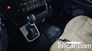 Hyundai Staria L3.5 Tourer 11-Seater 2024 года из Южной Кореи