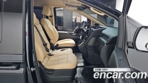 Hyundai Staria L3.5 Tourer 11-Seater 2024 года из Южной Кореи