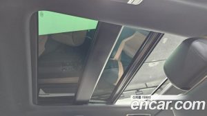 Land Rover Range Rover Sport P550E Dynamic HSE 2024 года из Южной Кореи