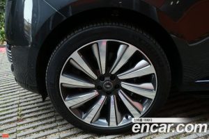 Land Rover Range Rover P615 SV LWB 2024 года из Южной Кореи