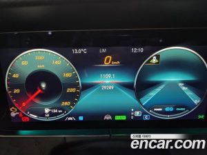 Mercedes-Benz E-Class E220d 4MATIC AMG Line 2023 года из Южной Кореи