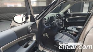Mini Countryman ALL4 CLASSIC COMFORT PACK 2023 года из Южной Кореи