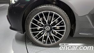 Mercedes-Benz S-Class S580L 4MATIC 2023 года из Южной Кореи