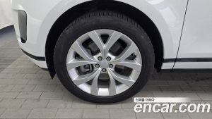 Land Rover Range Rover Evoque P250 SE 2023 года из Южной Кореи