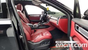 Porsche Cayenne 3.0 Coupe 2023 года из Южной Кореи