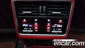 Porsche Cayenne 3.0 Coupe 2023 года из Южной Кореи