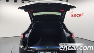 Porsche Cayenne 3.0 Coupe 2023 года из Южной Кореи