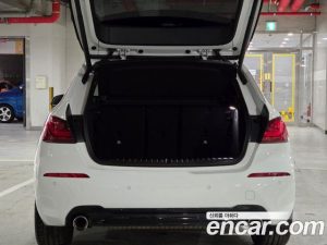 BMW 1-Series 120i Sport 2023 года из Южной Кореи