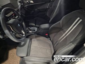 BMW 1-Series 120i Sport 2023 года из Южной Кореи
