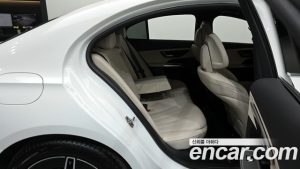 Mercedes-Benz E-Class E200 AMG Line 2026 года из Южной Кореи