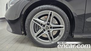 Mercedes-Benz CLA-Class CLA250 4MATIC 2025 года из Южной Кореи
