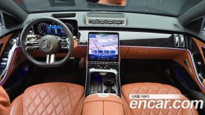 Mercedes-Benz S-Class S500L 4MATIC 2023 года из Южной Кореи
