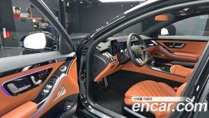 Mercedes-Benz S-Class S500L 4MATIC 2023 года из Южной Кореи