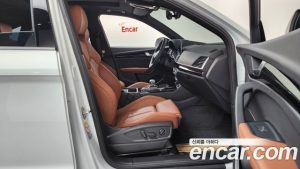 Audi Q5 45 TFSI 4WD Premium Sportback 2024 года из Южной Кореи