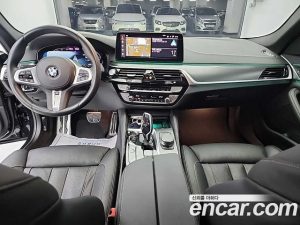 BMW 5-Series 520i M Sport 2023 года из Южной Кореи