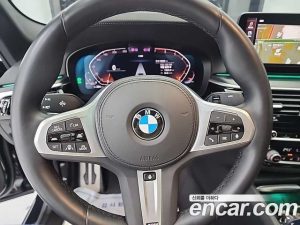 BMW 5-Series 520i M Sport 2023 года из Южной Кореи