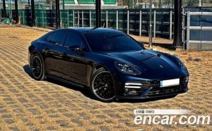 Porsche Panamera 4.0 GTS 2022 года из Южной Кореи