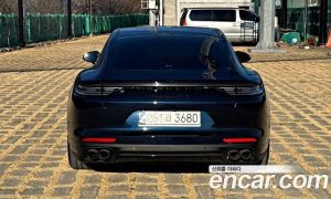 Porsche Panamera 4.0 GTS 2022 года из Южной Кореи