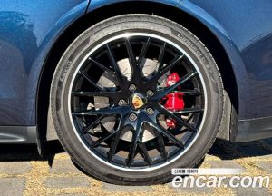 Porsche Panamera 4.0 GTS 2022 года из Южной Кореи