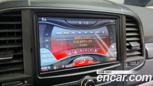 Renault-KoreaSamsung QM6 Quest 2.0 LPe LE 2WD 2024 года из Южной Кореи