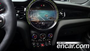 Mini Cooper Convertible CLASSIC 2024 года из Южной Кореи