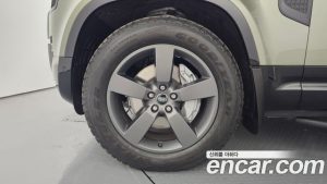 Land Rover Defender 130 P400 X- HSE 2025 года из Южной Кореи