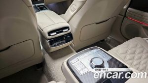 Genesis G80 Бензин 2.5 Turbo AWD 2025 года из Южной Кореи