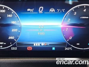 Mercedes-Benz GLB-Class GLB250 4MATIC 2025 года из Южной Кореи