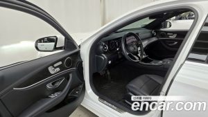 Mercedes-Benz E-Class E250 AMG Line 2023 года из Южной Кореи