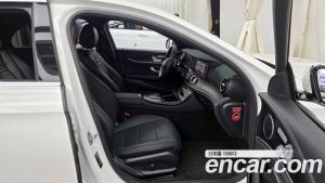 Mercedes-Benz E-Class E250 AMG Line 2023 года из Южной Кореи