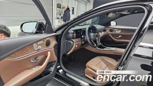 Mercedes-Benz E-Class E250 Exclusive 2023 года из Южной Кореи