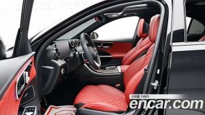 Mercedes-Benz C-Class C300 4MATIC AMG Line 2024 года из Южной Кореи