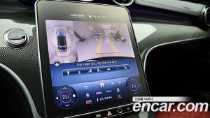 Mercedes-Benz C-Class C300 4MATIC AMG Line 2024 года из Южной Кореи
