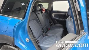 Mini Countryman ALL4 CLASSIC COMFORT PACK 2023 года из Южной Кореи