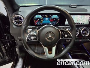 Mercedes-Benz GLB-Class GLB200 d 2023 года из Южной Кореи