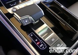 Audi Q8 55 TFSI 4WD Premium 2025 года из Южной Кореи