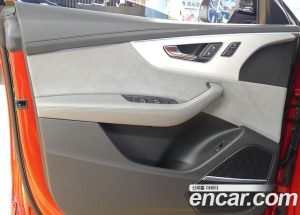 Audi Q8 55 TFSI 4WD Premium 2025 года из Южной Кореи
