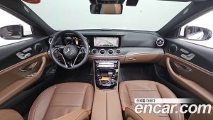 Mercedes-Benz E-Class E250 Avantgarde 2023 года из Южной Кореи