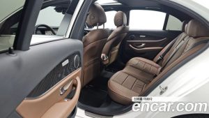 Mercedes-Benz E-Class E250 Avantgarde 2023 года из Южной Кореи