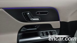 Mercedes-Benz EQA EQA250 AMG LINE 2023 года из Южной Кореи