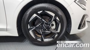 Kia K5 2.0 2024 года из Южной Кореи