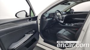 Kia K5 2.0 2024 года из Южной Кореи