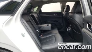 Kia K5 2.0 2024 года из Южной Кореи