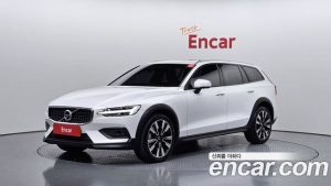 Volvo V60 B5 PRO AWD 2022 года из Южной Кореи